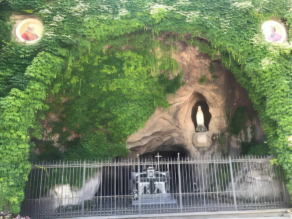 Walking in the footsteps of Michelangelo : The Vatican Gardens, Rome.